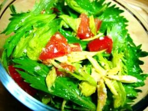 セロリの葉とトマトのサラダ
